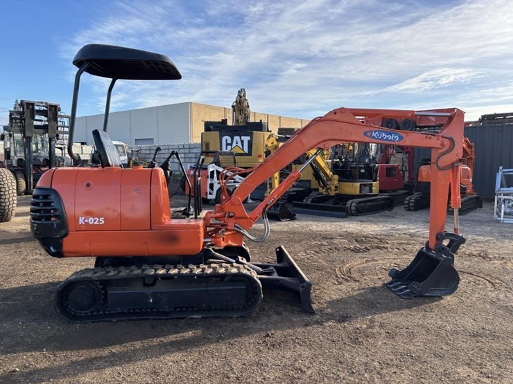 kubota-k025-image-7