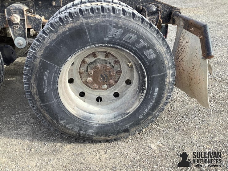 1990-international-f9370-image-16