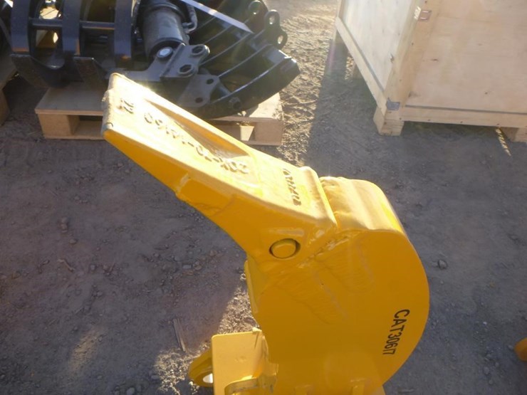 caterpillar-306-image-6