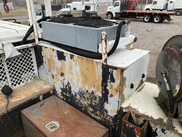 2014-international-7300-image-66