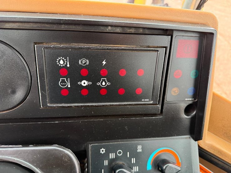 1996-caterpillar-it28f-image-54