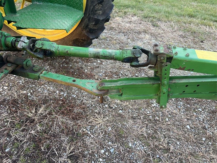 john-deere-no.-12a-pull-type-combine-image-77