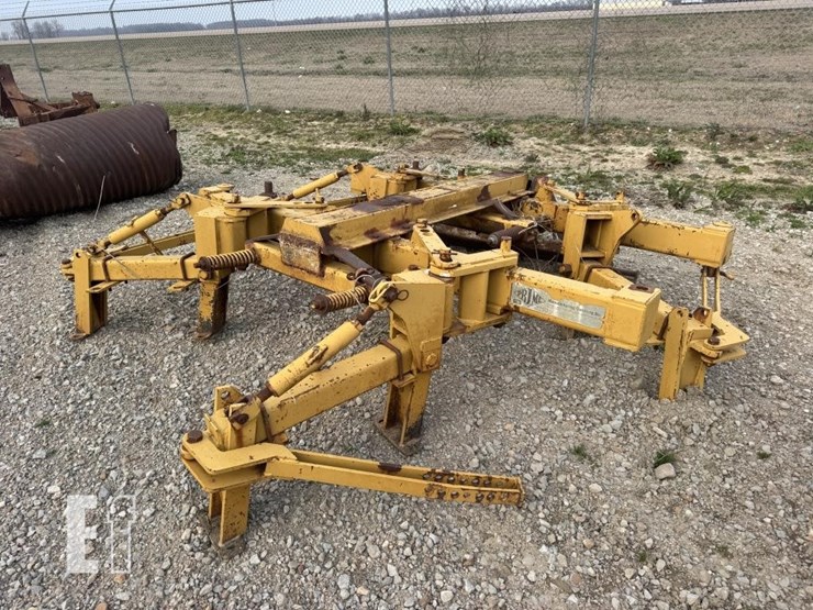 dual-levee-plow-frame-image-1