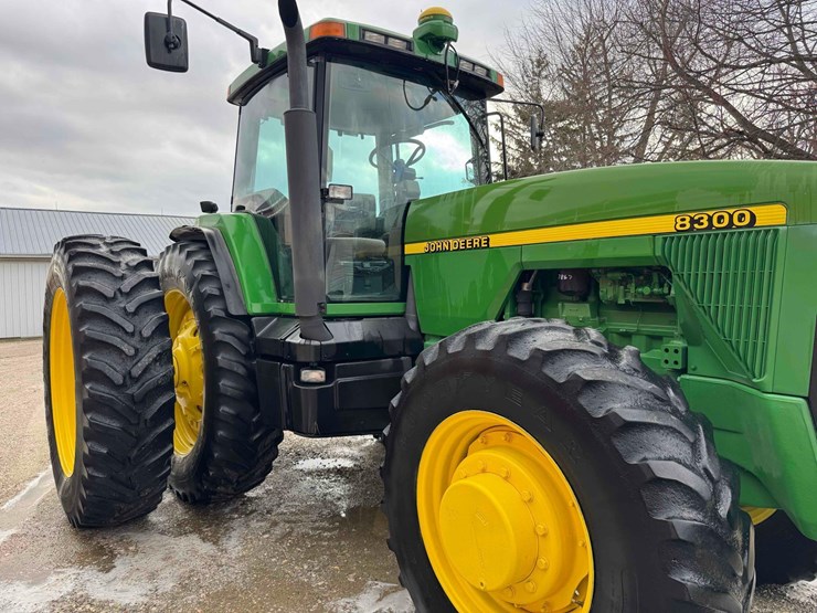 1997-john-deere-8300-image-14