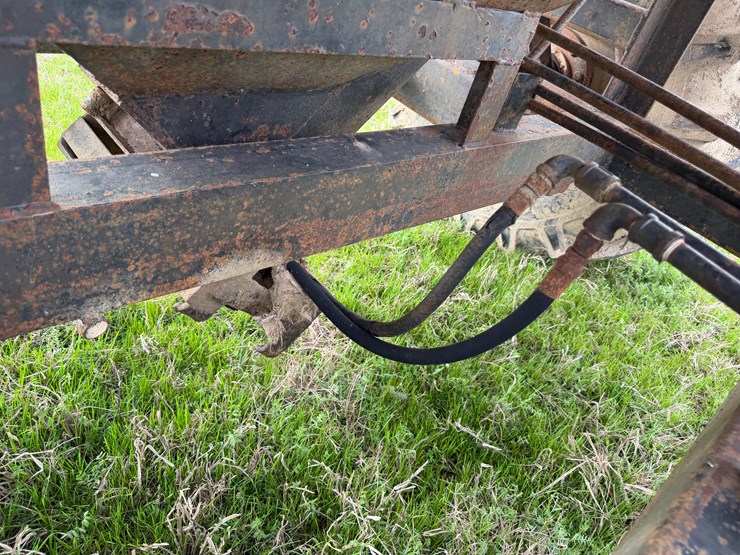 #41026-•-dennis-grain-cart-image-28