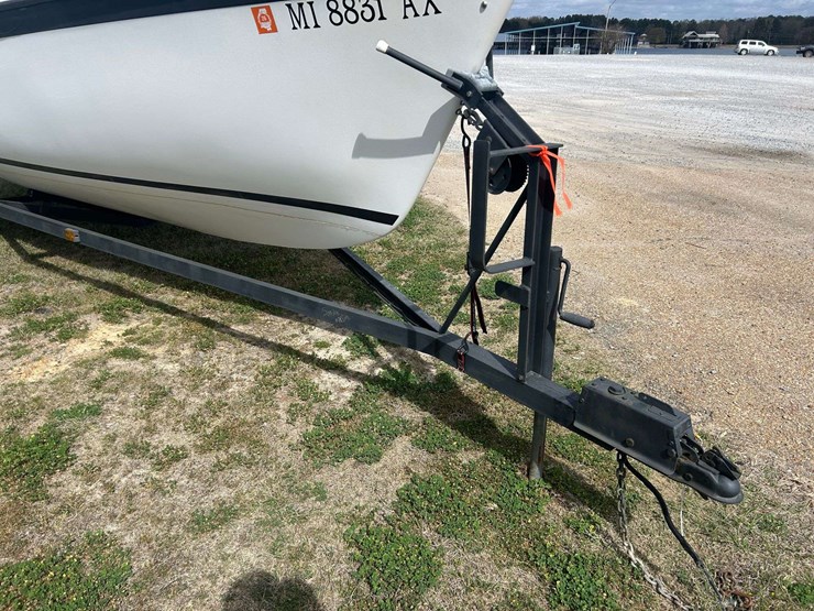 macgregor-25'-sailboat-image-37