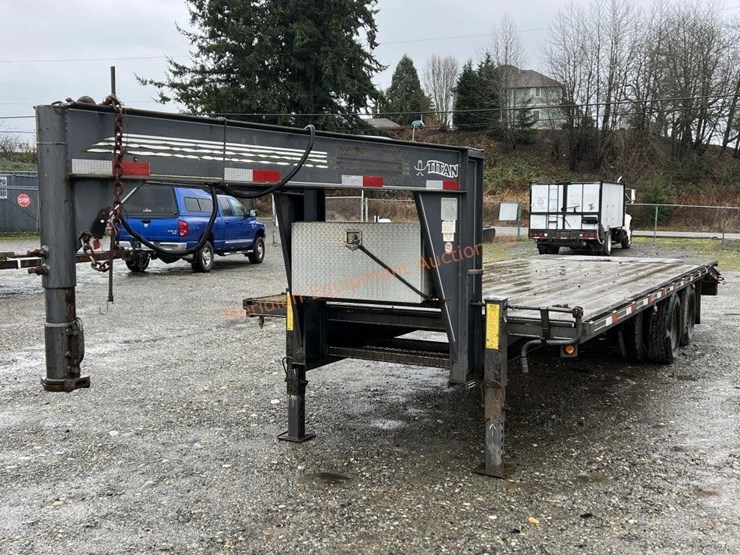 2003-titan-trailer-image-2