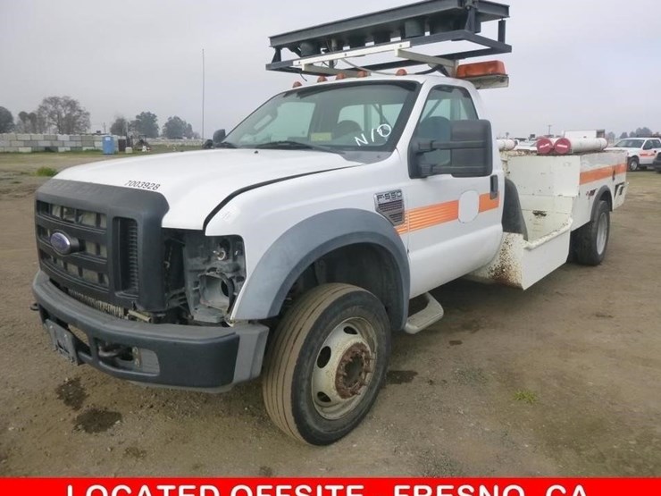 2008-ford-f550-image-1