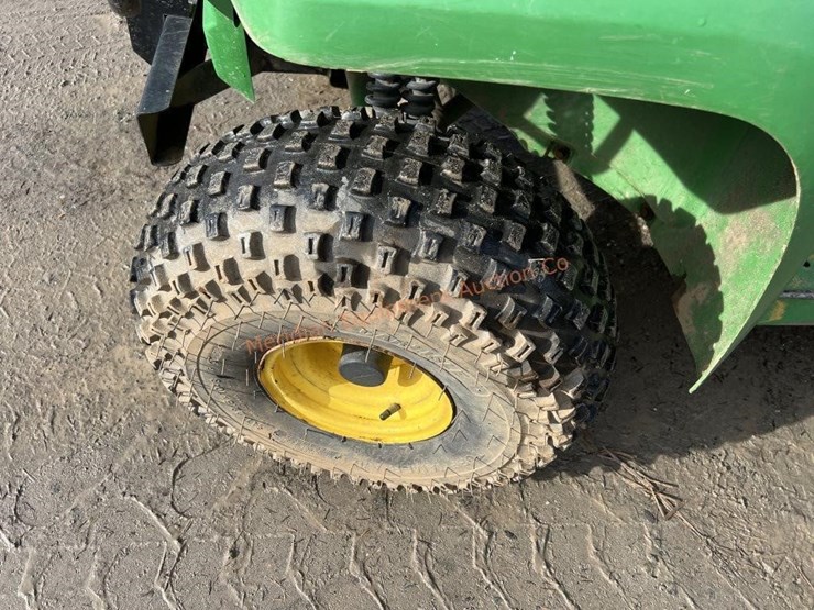 john-deere-gator-image-10