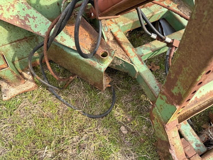 john-deere-8-image-10