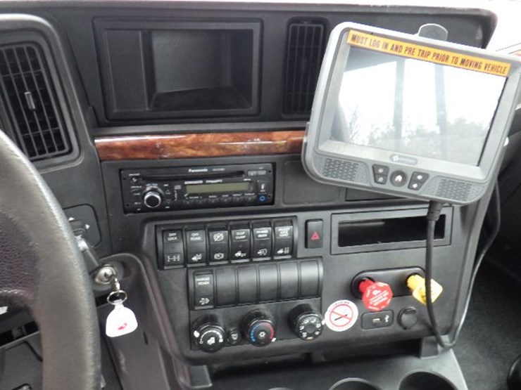 2018-international-prostar-image-17