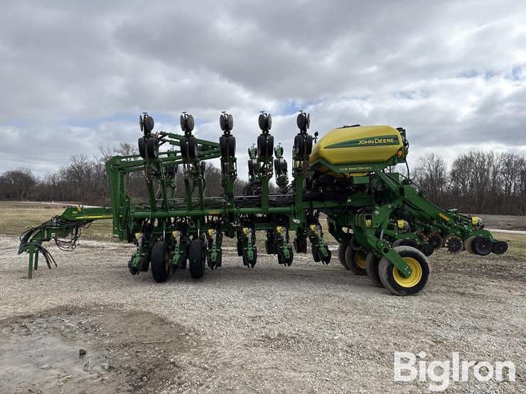 john-deere-1790-image-8