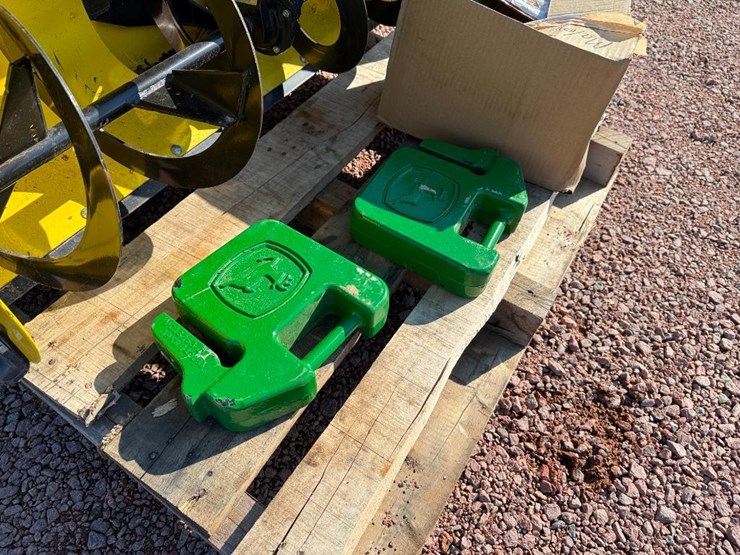 2022-john-deere-44-image-11