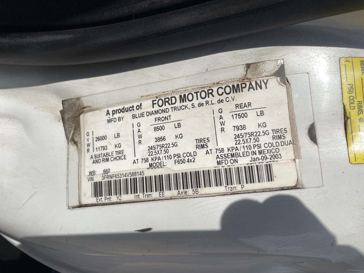 2001-ford-f650-image-31