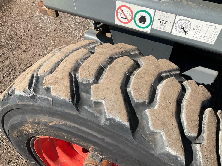 2015-skyjack-sj7135rt-image-30