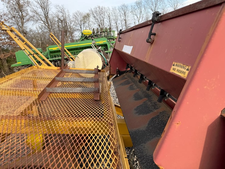 #41047-•-w&a-manufacturing-894-levee-seeder-and-packer-image-33