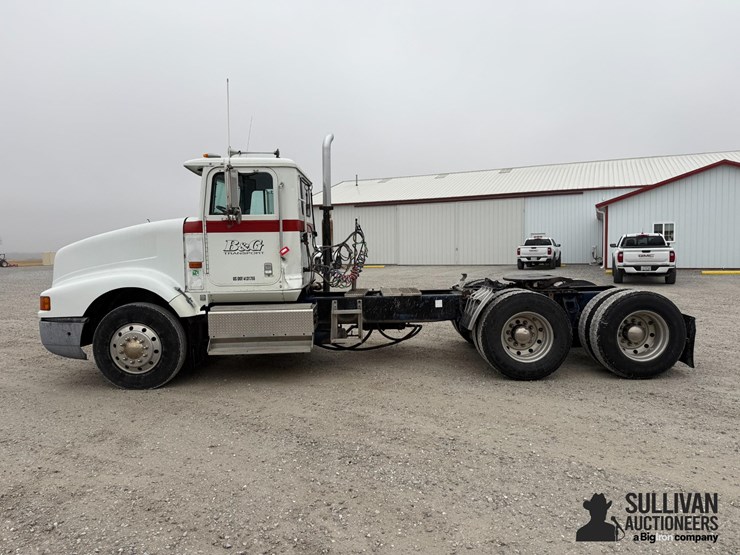 1993-international-9400-image-8