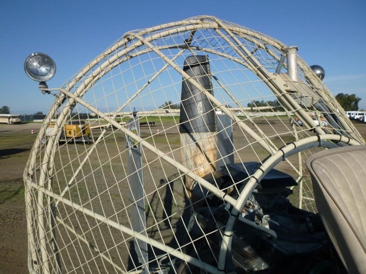 2001-unknown-trailer-image-15