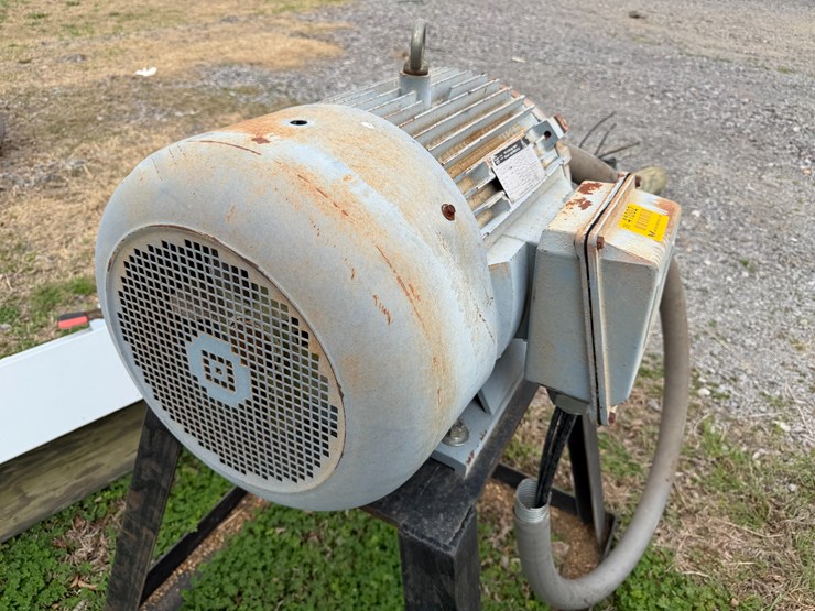 #41002-•-worldwide-3-phase-electric-motor-w/pole,-meter-loop,-and-breaker-box-image-14