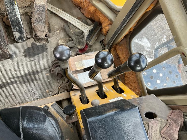 #1400-•-komatsu-wheel-loader-image-97