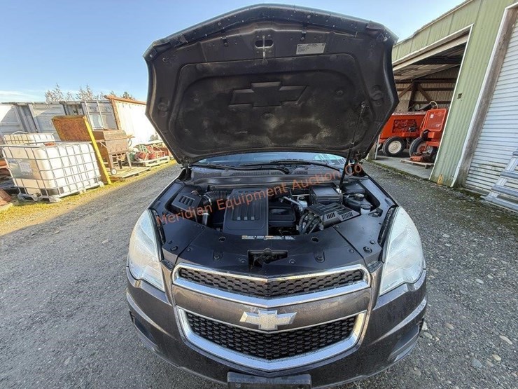 2015-chevrolet-equinox-lt-image-17