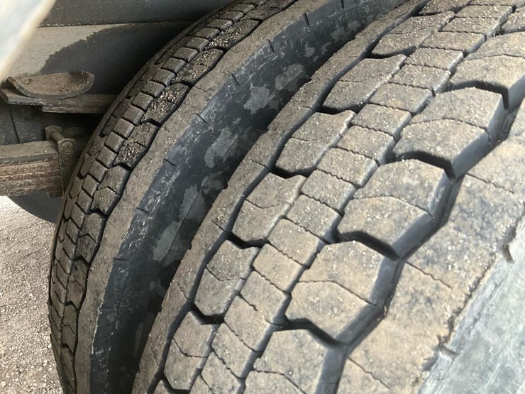 2014-international-7300-image-91