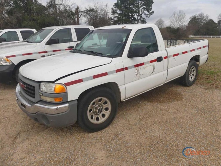 2006-gmc-sierra-1500-image-10