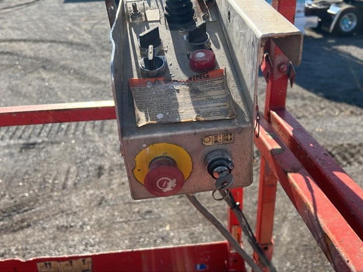 2008-skyjack-sj8850rt-image-40