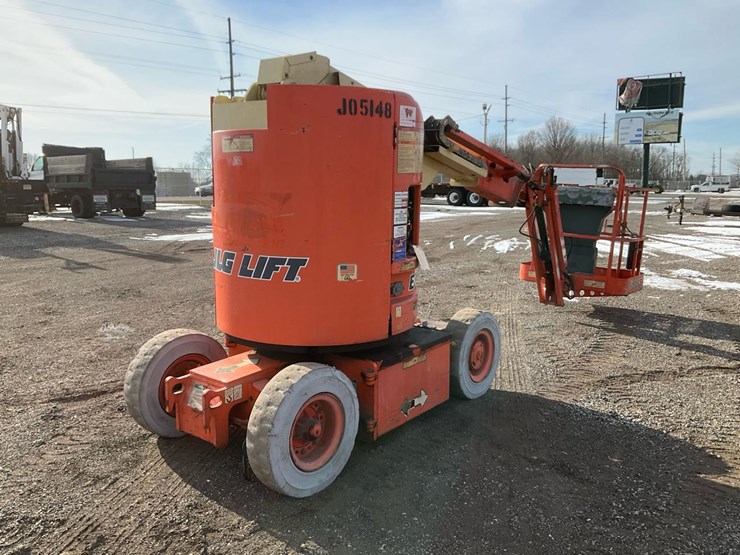 2000-jlg-e300ajp-image-5