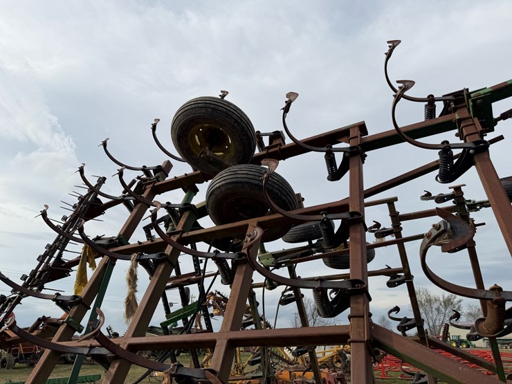 john-deere-38-image-53