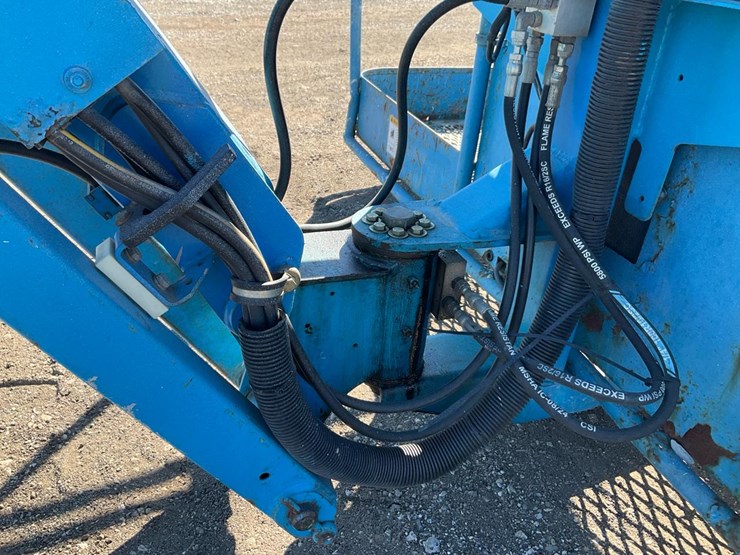 2005-genie-s45-image-75