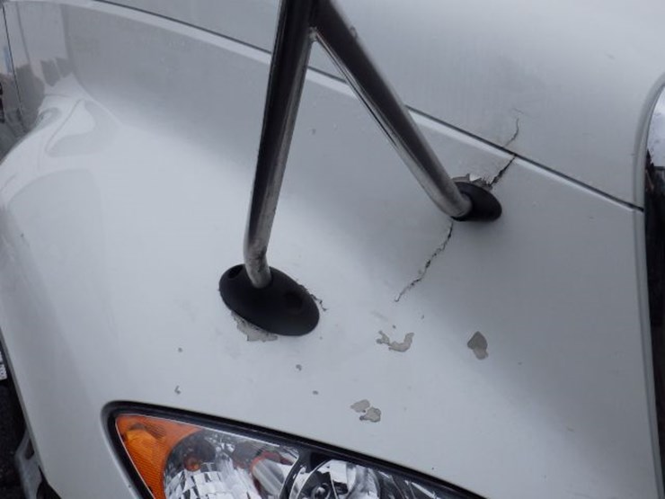 2016-international-prostar-image-7