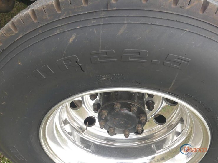 2007-peterbilt-379-image-8