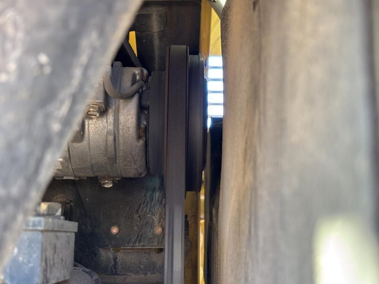 2007-komatsu-wa200-5-image-52