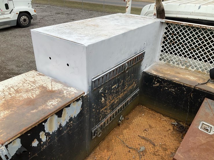 2014-international-7300-image-63