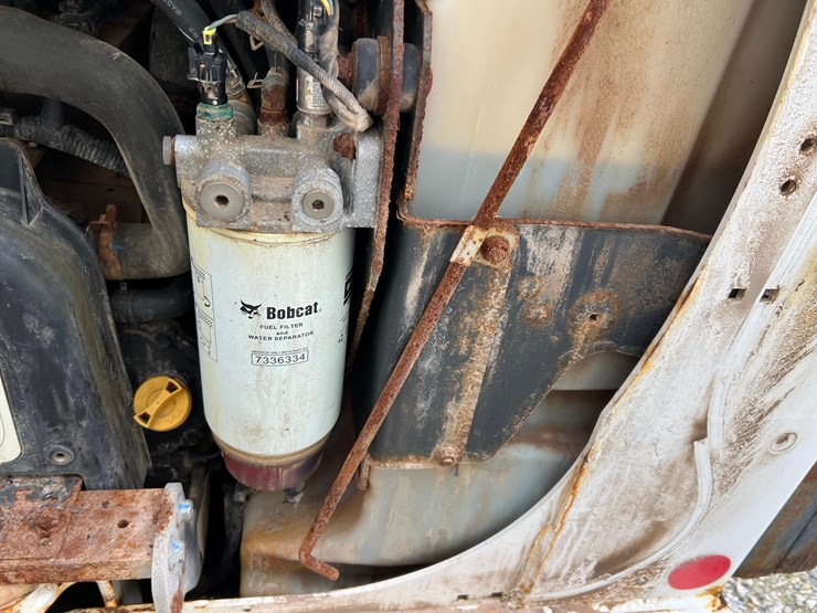 2021-bobcat-s66-image-35