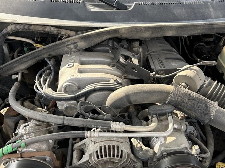 2001-dodge-ram-3500-image-26