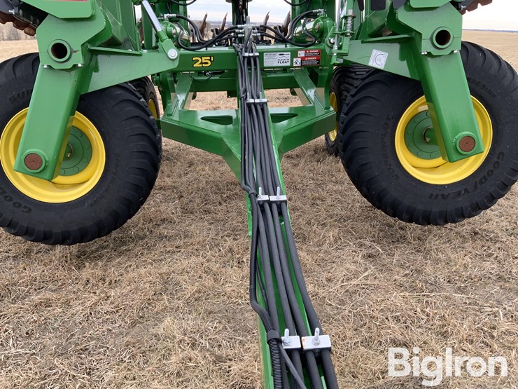 2023-john-deere-2680h-image-10