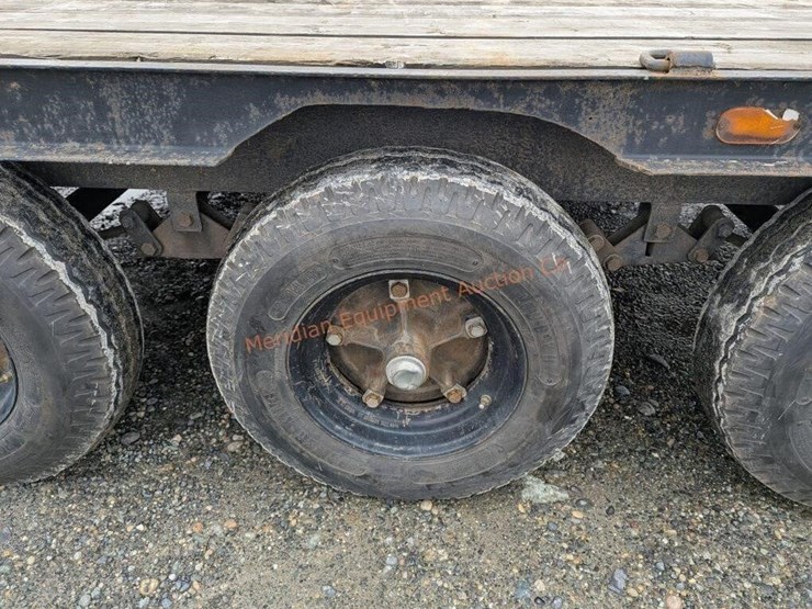 1975-utility-flatbed-image-11