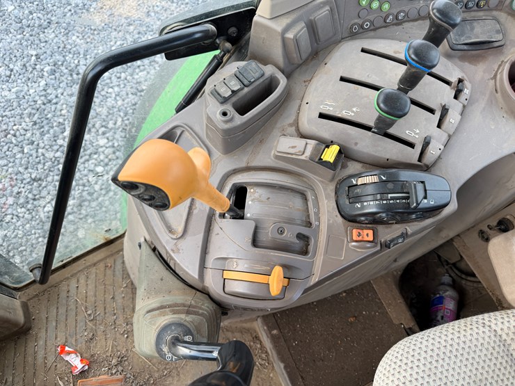 2017-john-deere-6120m-image-12