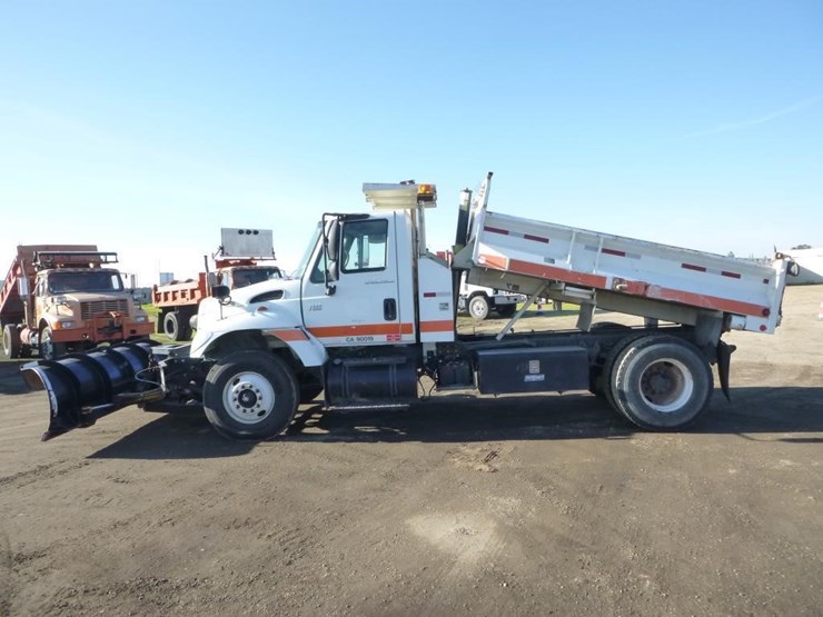 2004-international-7400-image-6