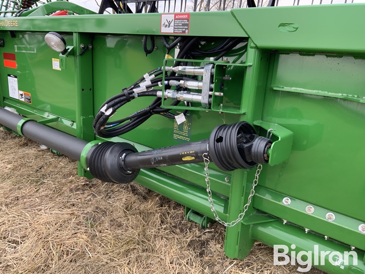 2024-john-deere-625f-image-11