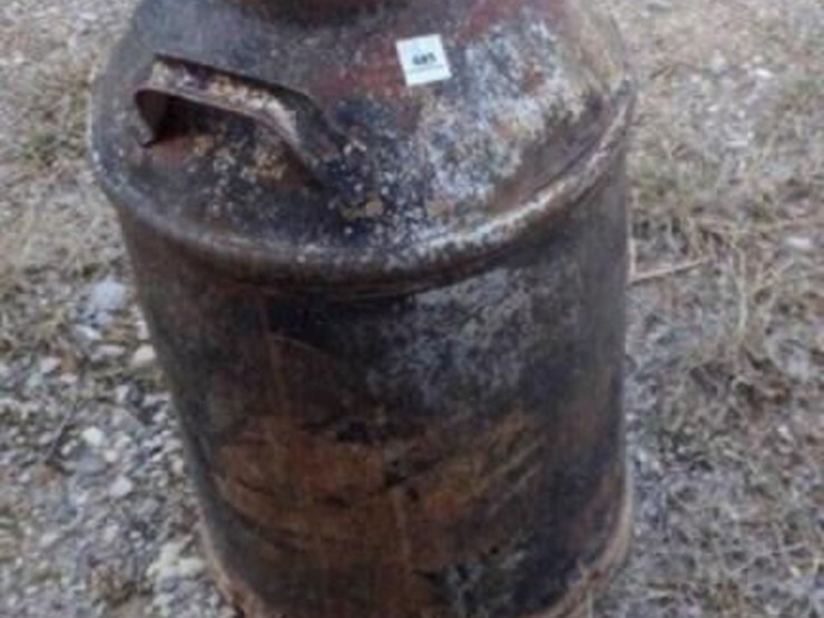milk-can,-bottom-rusted-out-image-1