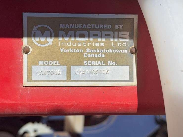 morris-contour-air-seeder-with-morris-8300-air-cart-image-42