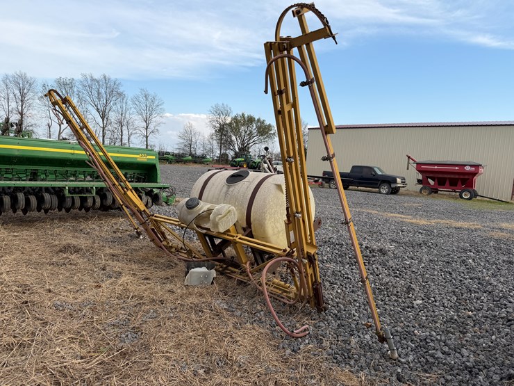 #41046-•-42'-250-gallon-3pt-sprayer-image-3