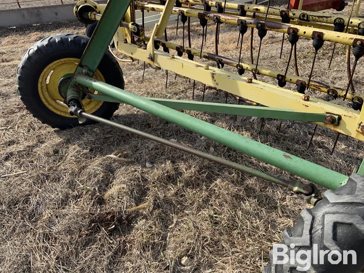 john-deere-670-image-17