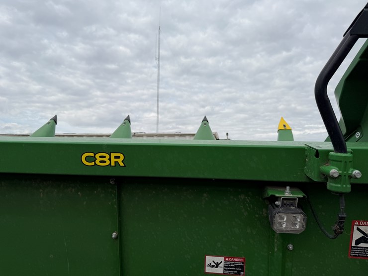 john-deere-c8r-image-7