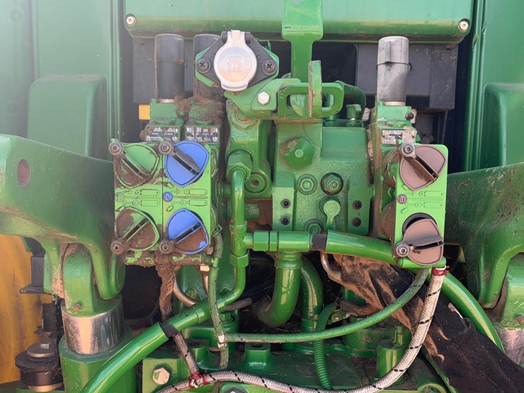 2008-john-deere-7330-premium-image-11
