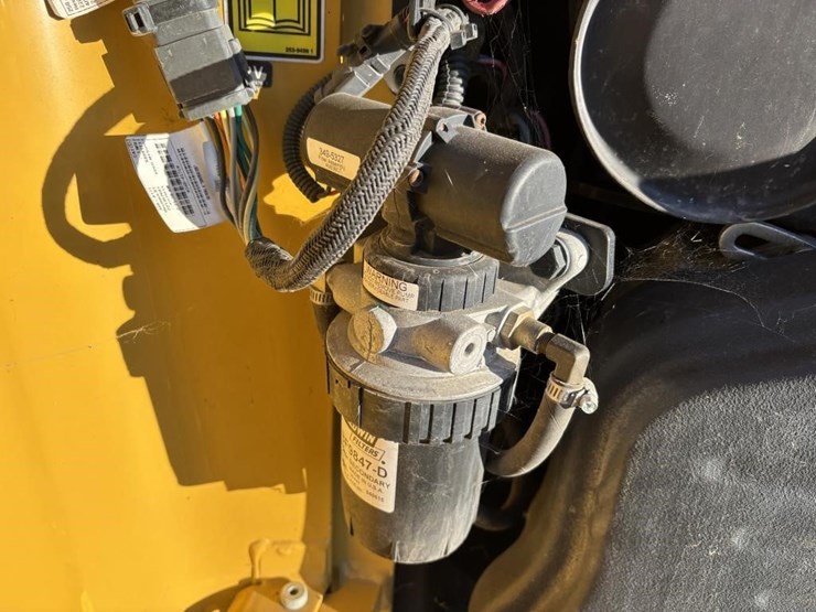 caterpillar-262c2-image-35