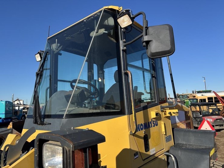 2007-komatsu-wa200-5-image-27